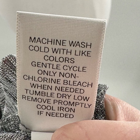 APT.9 womens top size XS heathered gray 3/4 sleeve cowl neck - Picture 11 of 12